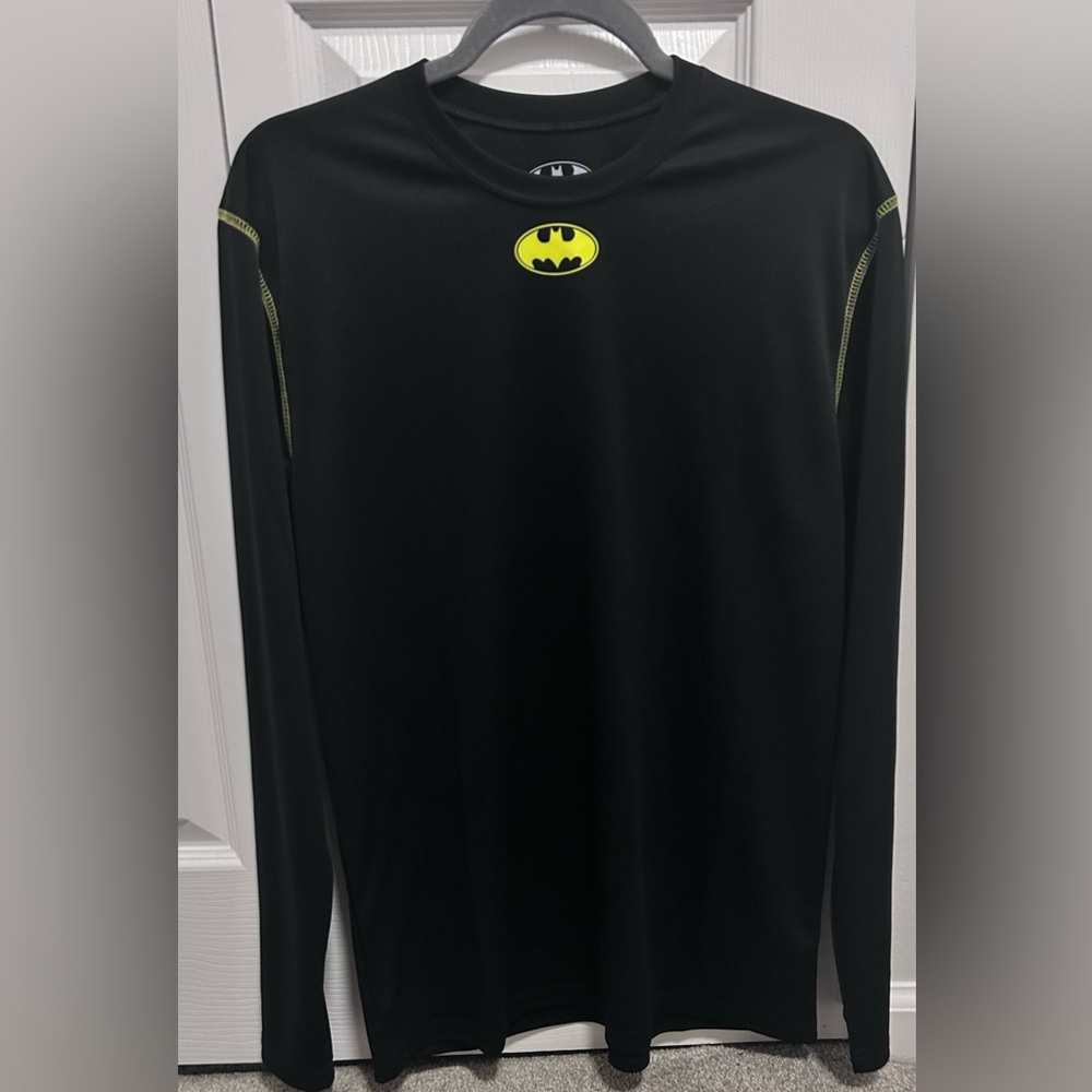 Men’s Batman long sleeved shirt
